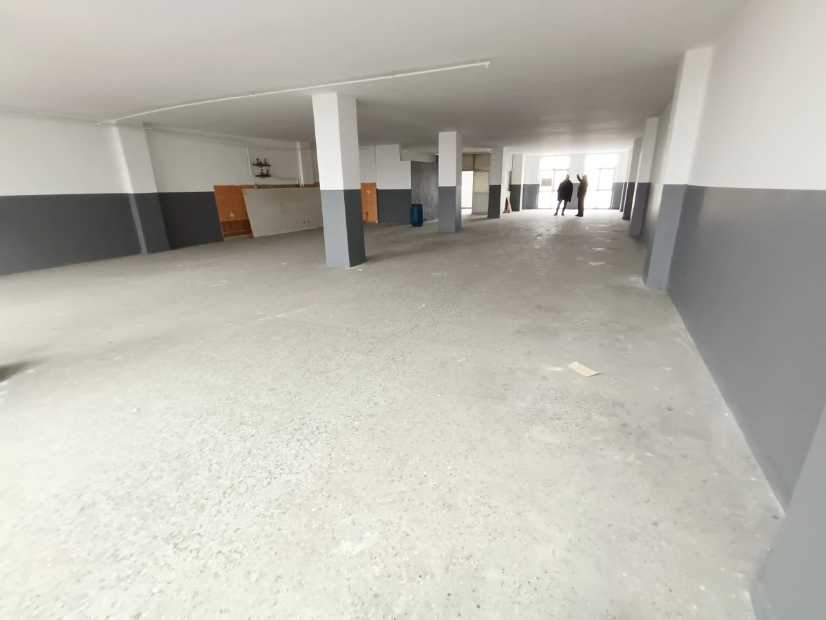 SULTANGAZİ BÖLGESİNDE 350M² KİRALIK DÜKKAN
