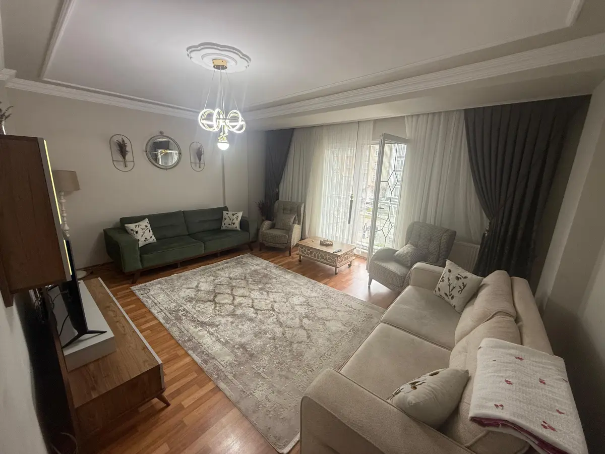 KİRALIK DAİRE SULTANGAZİ İSMETPAŞA 135M